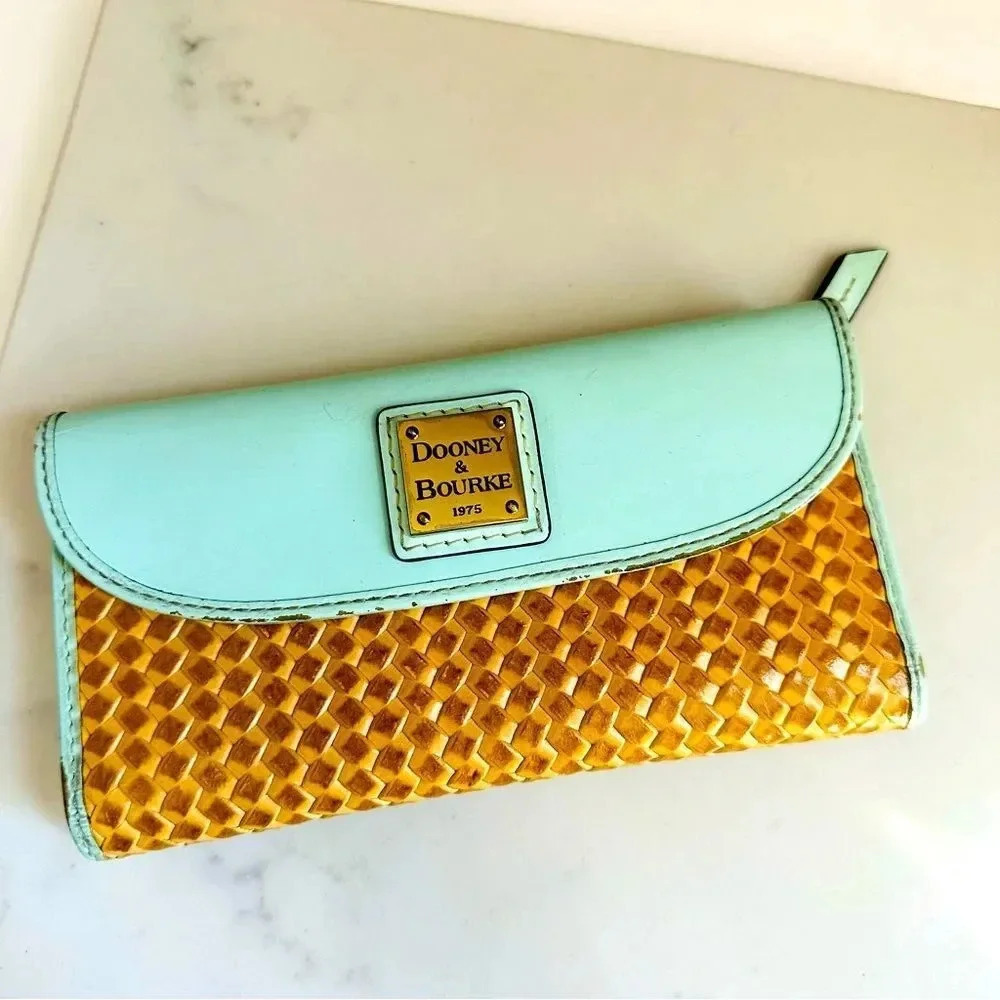 Rare Dooney & Bourke Leather Straw Large Continental Wallet